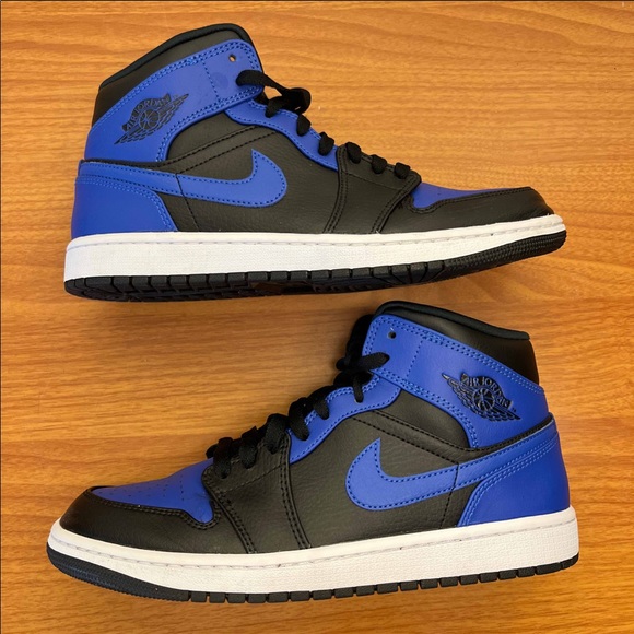 Jordan 1 Mid Hyper Royal - Picture 2 of 9